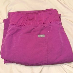 FIGS TOP AND BOTTOM SET